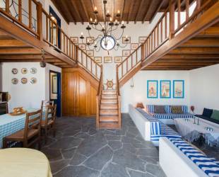 Litsa holiday home