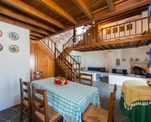 Litsa holiday home
